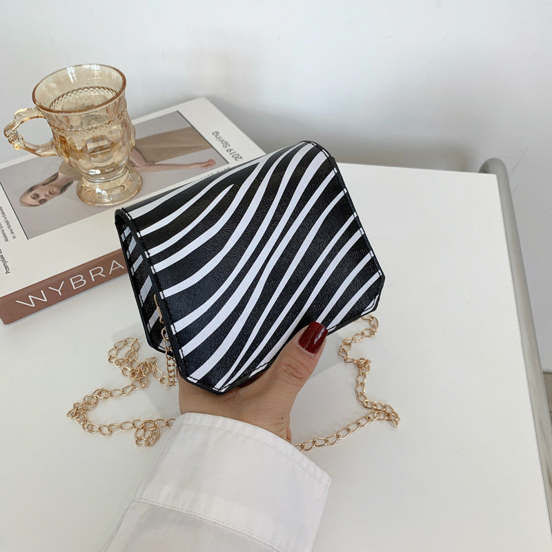 Women's Fashion Western Style Cow Pattern Chain Lipstick Bag