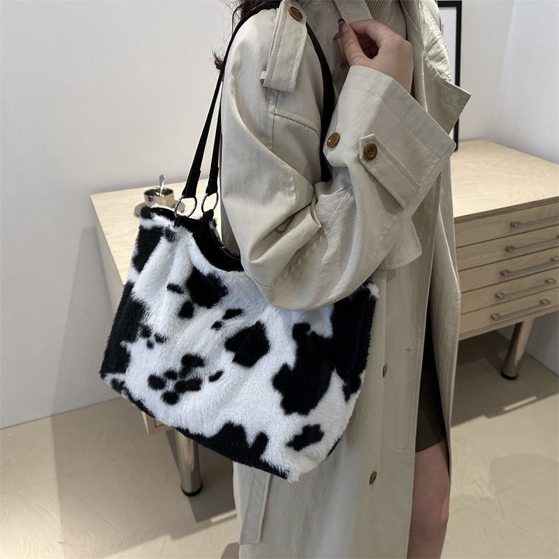 Casual Small Square Bag Simple Underarm Plush Hand-carrying Bag